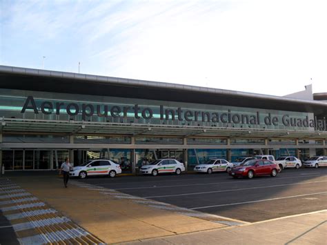 Information and pictures of flights departing/arriving from guadalajara Occasional Visits to US and Canada From Chapala & Ajijic ...