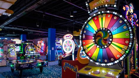 Get A Peek Inside Round 1 Towne Easts Big New Arcade Wichita Eagle