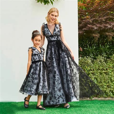 mother and daughter matching wedding dresses matching mother daughter clothes mom and daughter
