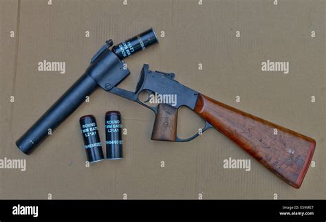 Picture Byjules Annan Picture Shows38mm Rubber Bullet Usa Gas Gun Now