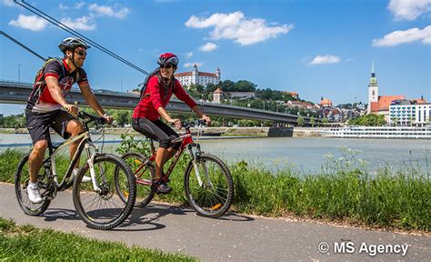Danube Cycle Tour From Vienna To Budapest Bike Tour Donau River