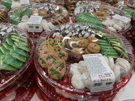 16 Best Holiday Desserts From Costco Where 10 Goes A Long Way