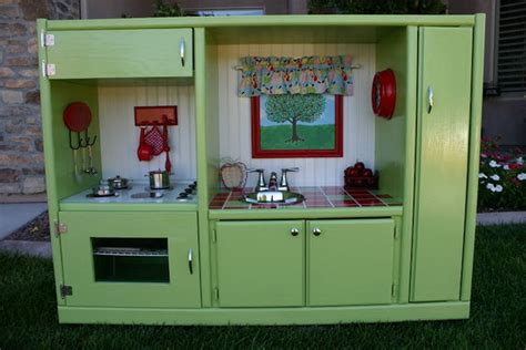 25 Diy Play Kitchen Ideas And Tutorials Cool Ts For