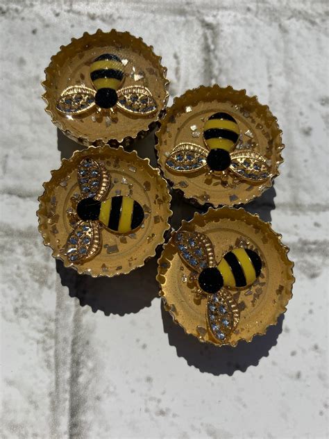 Recycled Bottle Cap Bumblebee Magnet Set Of 4 Etsy
