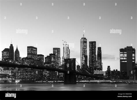 New York Skyline With Brooklyn Bridge Stock Photo Alamy
