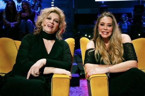 Ora le nozze con un uomo francese. Selfie: la battuta di Iva Zanicchi che diverte lo studio ...