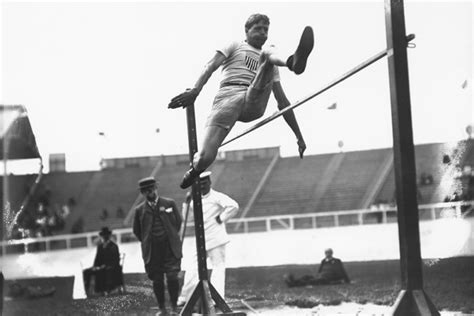 He broke the world record with 2.42 metres (7 ft 11.3 in) in stockholm on 30 june 1987. Hur många ÖIS-are har klarat två meter i höjd? - ÖIS Friidrott