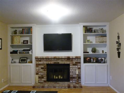 20 Built In Bookcases Next To Fireplace