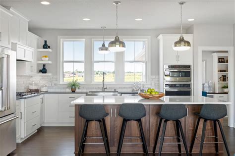 Below you will find the sample 10x10 layout design as well as a cabinet item list. The 10 Most Popular Kitchens on Houzz Right Now - Cutting Edge Builders