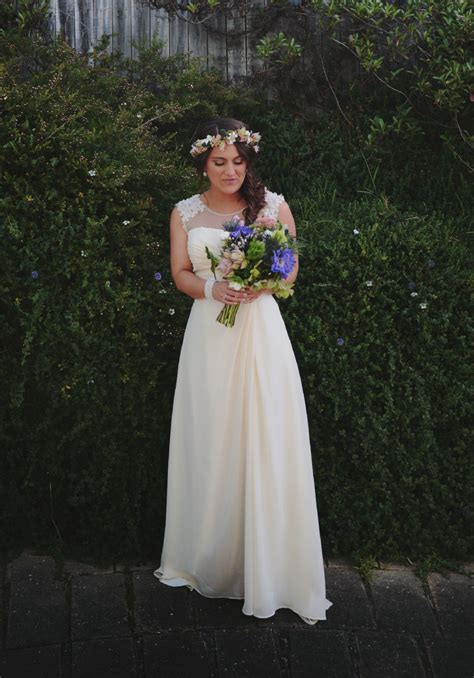 Sell your wedding dress or save by buying my dream wedding dress. J'adore Second Hand Wedding Dress - Stillwhite