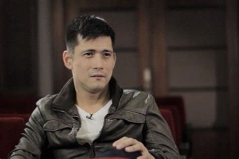 Robin padilla has now become a grandfather. Patriotic move? Robin Padilla's defense of wife Mariel's choice to give birth in U.S.
