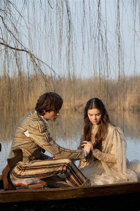 Romeo and juliet are devoted to one another, and the friar and juliet's nurse recognize the commitment the two have for one another. FILMY KOSTIUMOWE: Romeo and Juliet (2013)