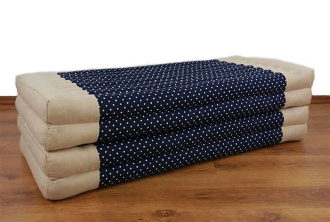 Kapok mattresses are firm, but the body weight is distributed evenly and. Klappmatratze, Kapok Matratze, Yogamatte, Faltmatratze ...