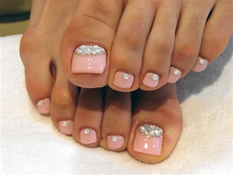 5 Cute Summer Toe Nail Designs Ideas For Your Next Pedicure Project