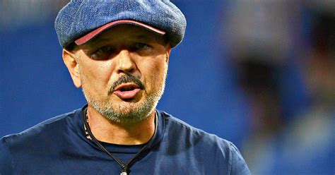 Mihajlović (siniša mihajlović) is a serbian football manager. Sinisa Mihajlovic positivo al coronavirus al rientro dalle ...