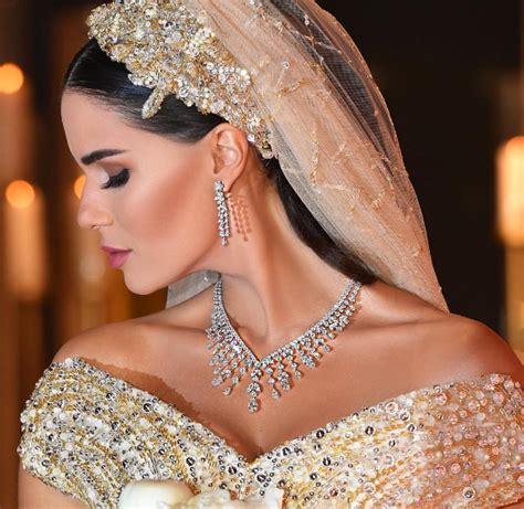 Stunning Bridal Veils Worn By Arab Celebrities Arabia Weddings