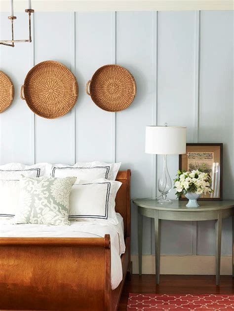 First you can find a large oversize piece of art. How To Decorate Large Walls- Blank Walls Solutions And ...