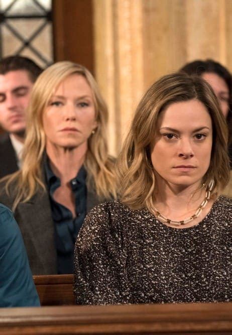 Contains a list of every episode with descriptions and original air dates. Law & Order: SVU Season 21 Episode 11 Review: She Paints ...