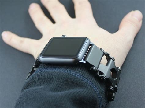 The apple watch series 7 is the company's likely 2021 smartwatch. Apple Watch-Armband von Leatherman: Aus Smart- wird ...