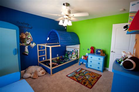 While your kiddo may request shades of neon blue and green, compromising with muted versions is a failsafe way to craft a young yet elevated room. Pin by Steph Scollie on For the Home | Toy story room, Toy ...
