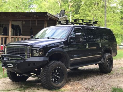 2005 Ford Excursion Limited 4x4 With Road Armor Bumpers And 37s On