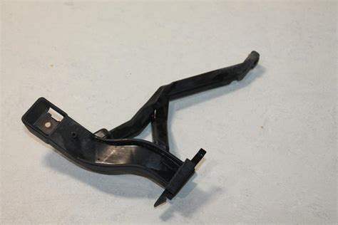 Mercedes Benz Bracket 212 885 0114