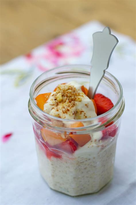 Quinoa Pudding With Greek Yoghurt And Strawberries Quinoa Dessert Recipes Healthy Dessert