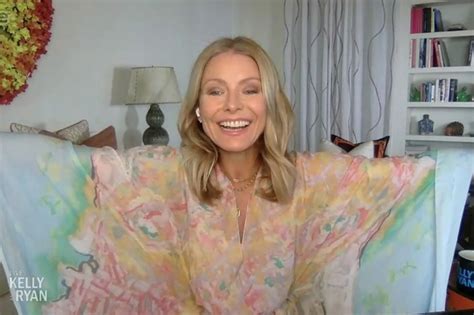 Kelly Ripa Is Living In Caftans At Home ‘my Kids Call Me Mrs Roper