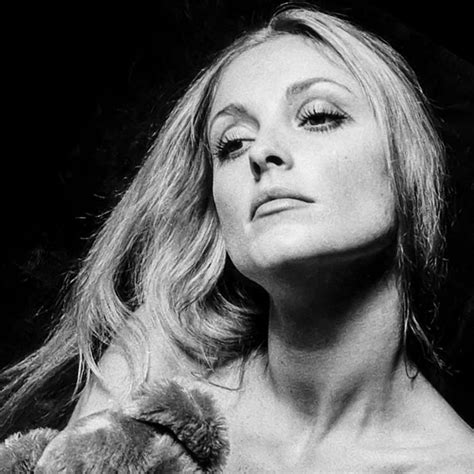 Pin By Donna On The Ethereal Beauty Sharon Tate Sharon Tate Ethereal Beauty Vreeland