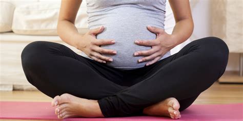 Four Reasons To Practice Mindfulness During Pregnancy Huffpost