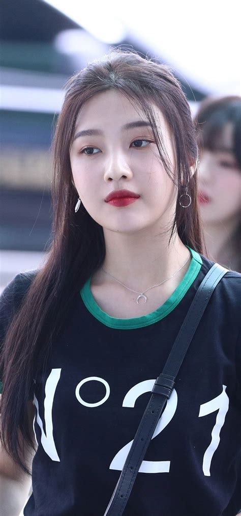 Joy Red Velvet Top 10 Beautiful Women Beautiful Images Red Velvet Joy