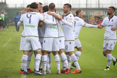 Partite, storie, approfondimenti, interviste, commenti, rubriche, classifiche, tabellini, formazioni, anteprime. Risultati Serie B, la classifica: la Salernitana è uno ...