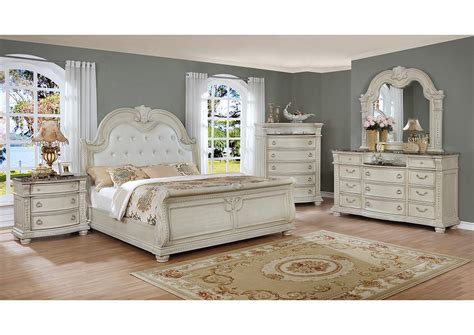 Give a classic victorian look with the white kids bedroom furniture. Stanley Antique White Bedroom Collection B160CM - Casye ...