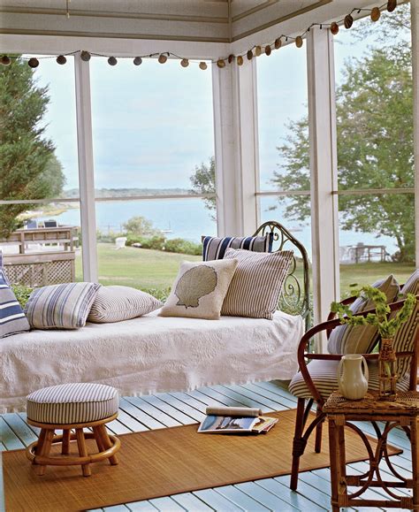 Green light is considered the least efficient wavelength in the visible spectrum for photosynthesis, but it is still useful in photosynthesis and regulates plant architecture. 12 Dreamy Sleeping Porches in 2020 | Sleeping porch ...