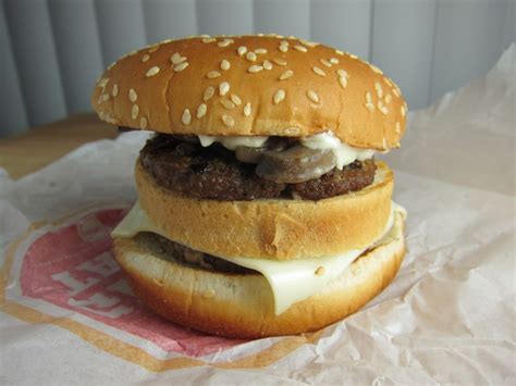 Oh so fat foodie reviews burger king mushroom swiss steakhouse. Review: Burger King - Mushroom & Swiss Big King | Brand Eating