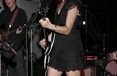 hoffs susanna feet peterson vicki wikifeet legs body celebrity quotes film skirt 2400 face guitar quotesgram choose board messy polls