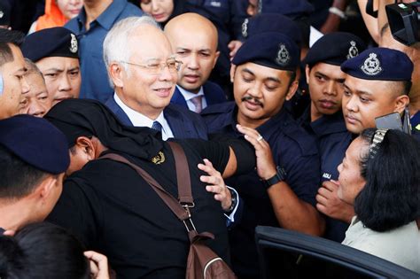 Former Malaysian Pm Najib 1mdb Ex Ceo Face Fresh Corruption Charges By