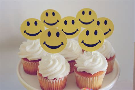 Smiley Cupcake Toppers Comida Cumpleaños