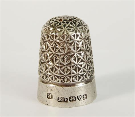 Antique Hallmarked 1906 Sterling Silver Thimble By Robert Pringle The