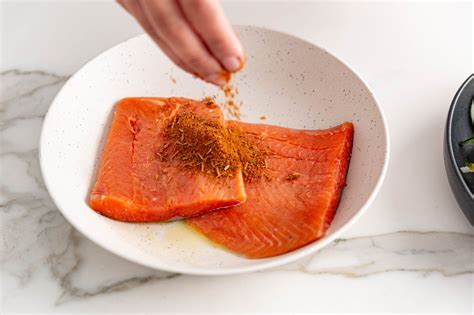 Baked recipes that are saucy, like a zucchini shakshuka, will help alleviate this risk. ONE-PAN CAJUN SALMON WITH ZUCCHINI PASTA