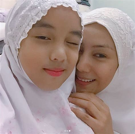 Viralnya amel di dunia maya setelah sang fotografer mengunggahnya di akun tiktok. 'Semoga Alquran Jadi Sahabat Dan Pendampingmu Selalu ...