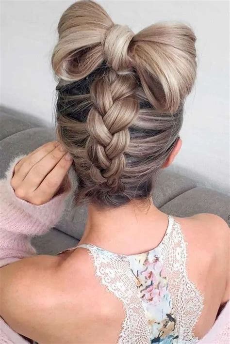 Lovely Christmas Hairstyle Ideas That Will Complete Your Holiday Look All For Fashion Design