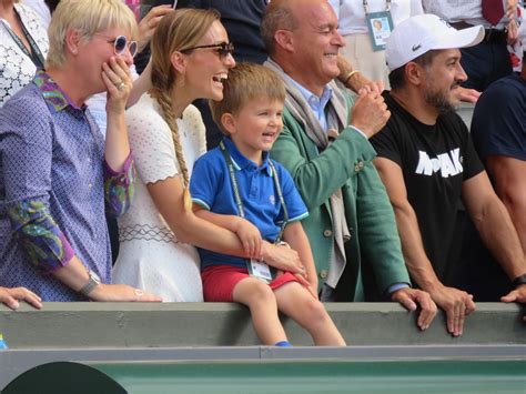 Oct 29, 2020 · jelena djokovic also had a little career as a model. Novak Djokovic's wife and son today after he won the men's finals at Wimbledon. His son was ...