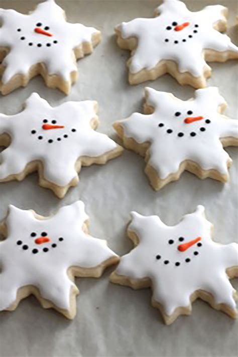 Make Your Christmas Cookies Stand Out With These Simple Decorating
