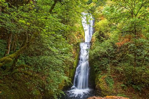 Explore Bridal Veil Falls Oregon Fresh Off The Grid