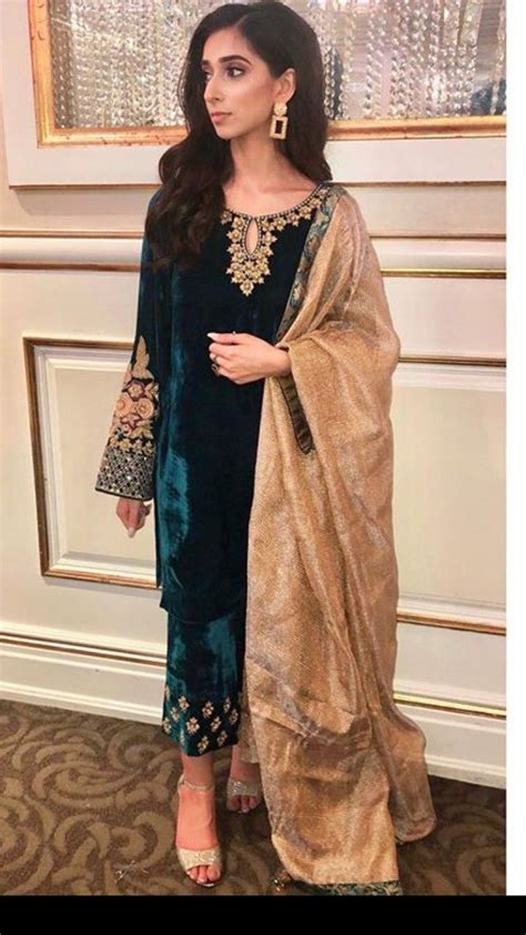 pin by سیدہ نسیبہ on stylish suits velvet dress designs velvet pakistani dress pakistani