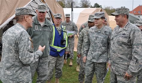 Chief Of The Army Reserve Visits 7th Csc Article The