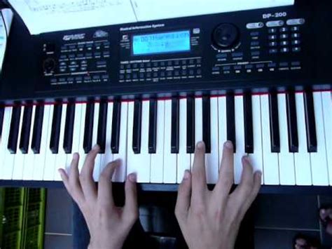 piano muziek - menuet - YouTube
