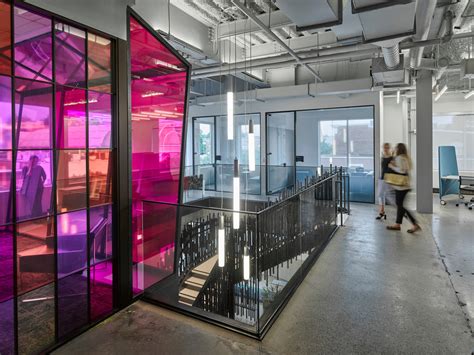 Hlw Designs Office For Boston Consulting Group