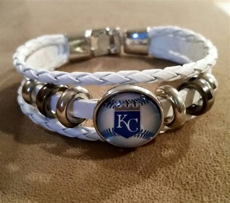 Check out this Awesome Kansas City Royals Bracelet from www